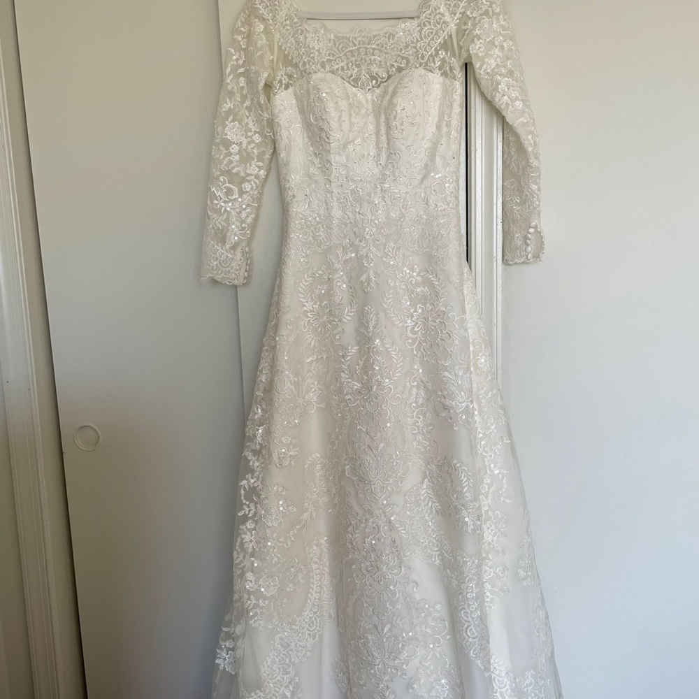 Wedding dress